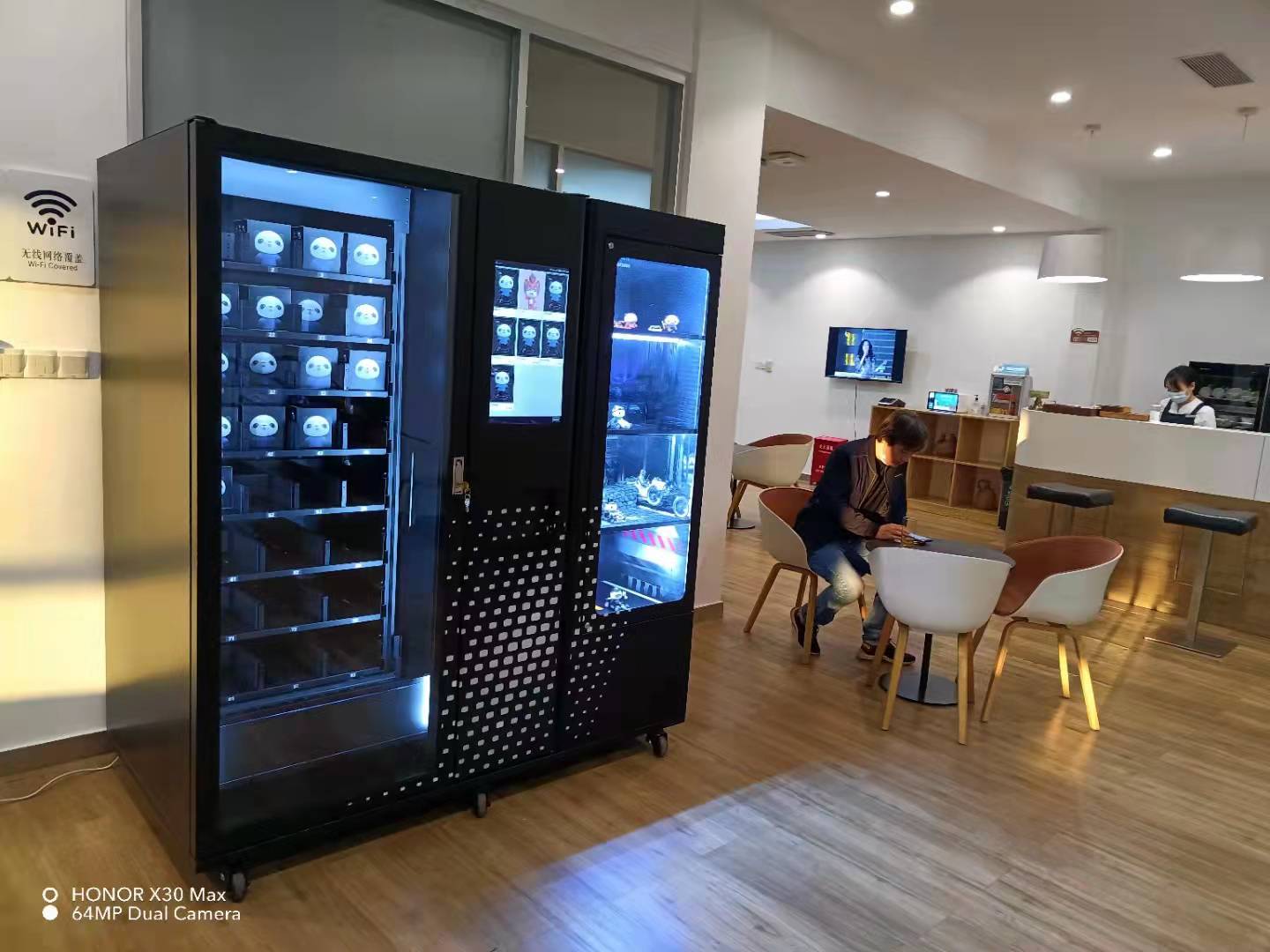 What should vending machine operator do at 2022