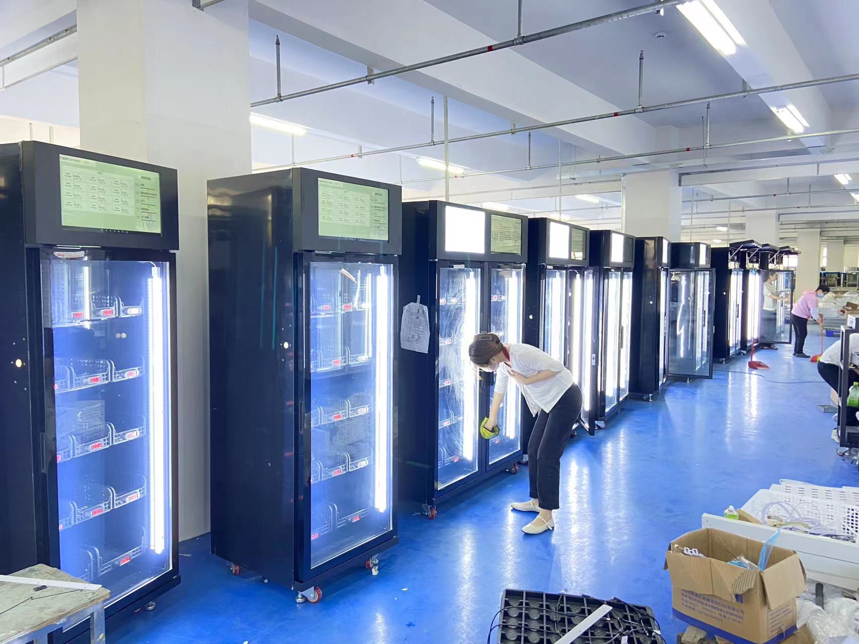 Smart fridge vending machine