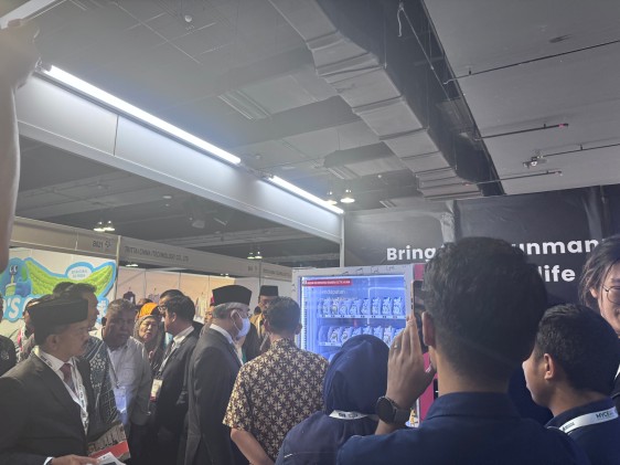 Melaka Governor & WEIMI at the 2024 Malaysia Retail Technology & Supermarket Equipment Expo