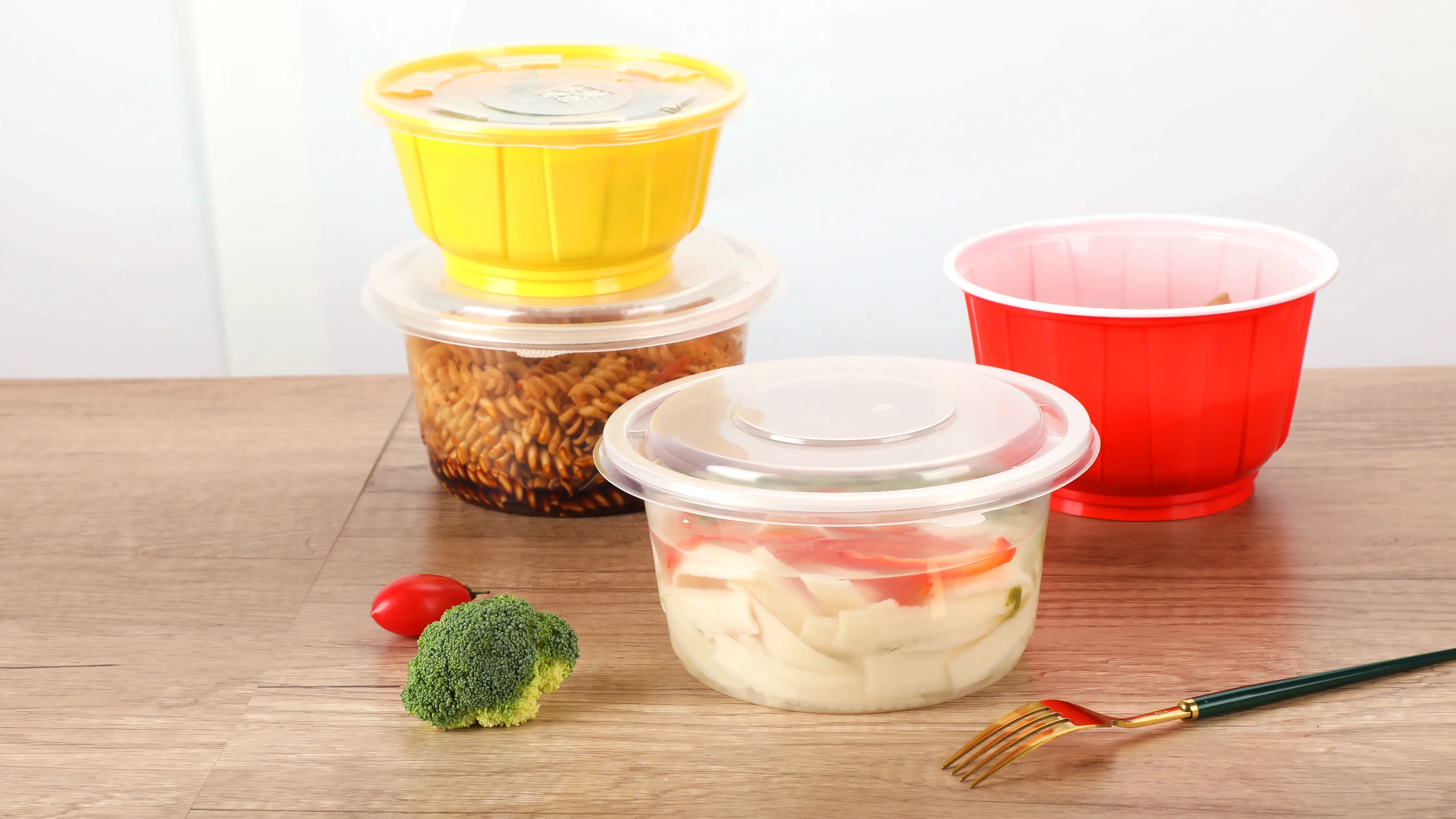 plastic round bowl