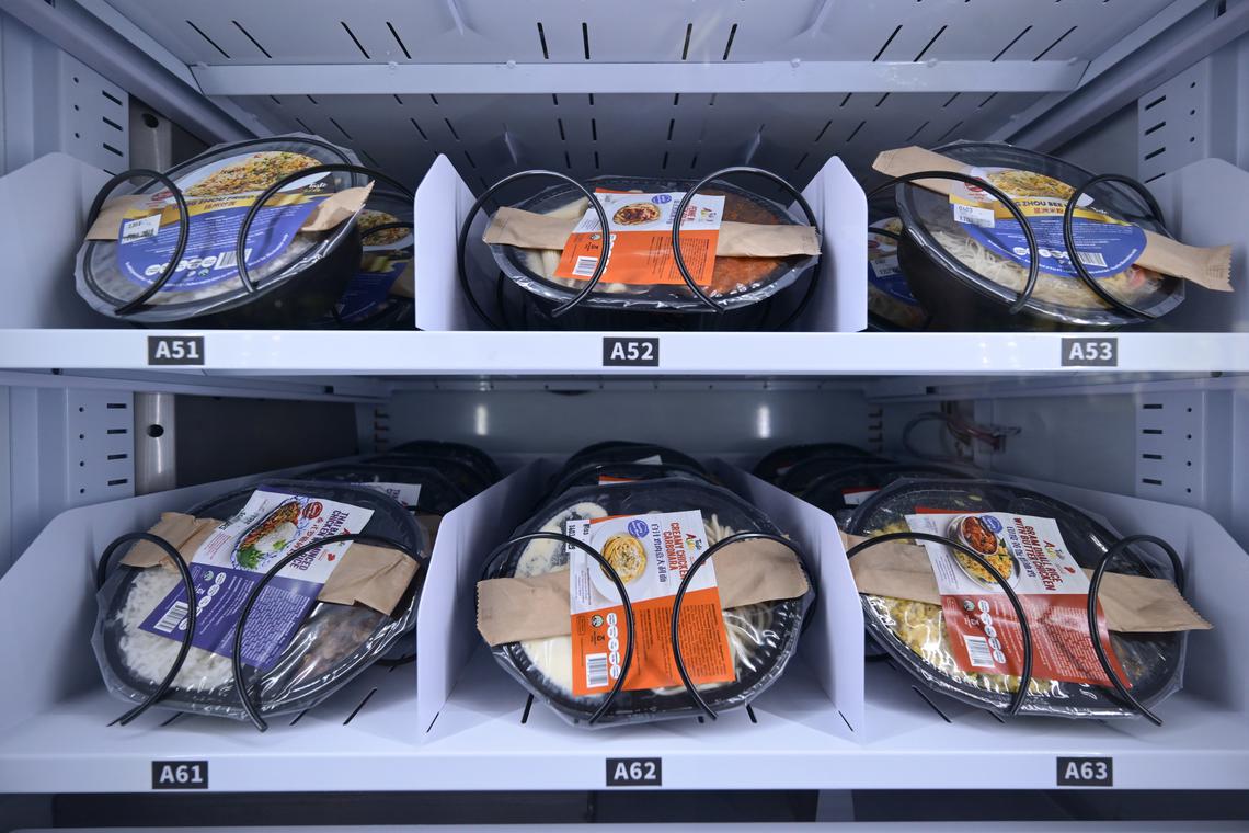 weimi smart vending machine for Singapore's welfare career