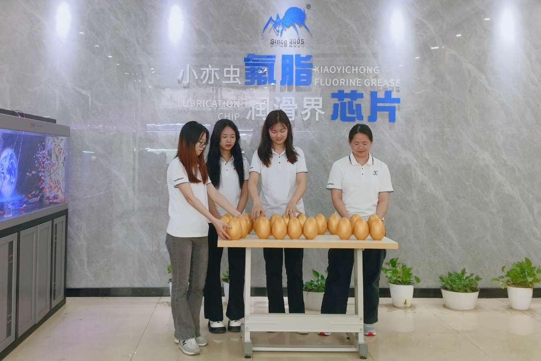 Beyond the Numbers: XiaoYiChong's 2025 April Review - Ensuring Quality Lubricants for You