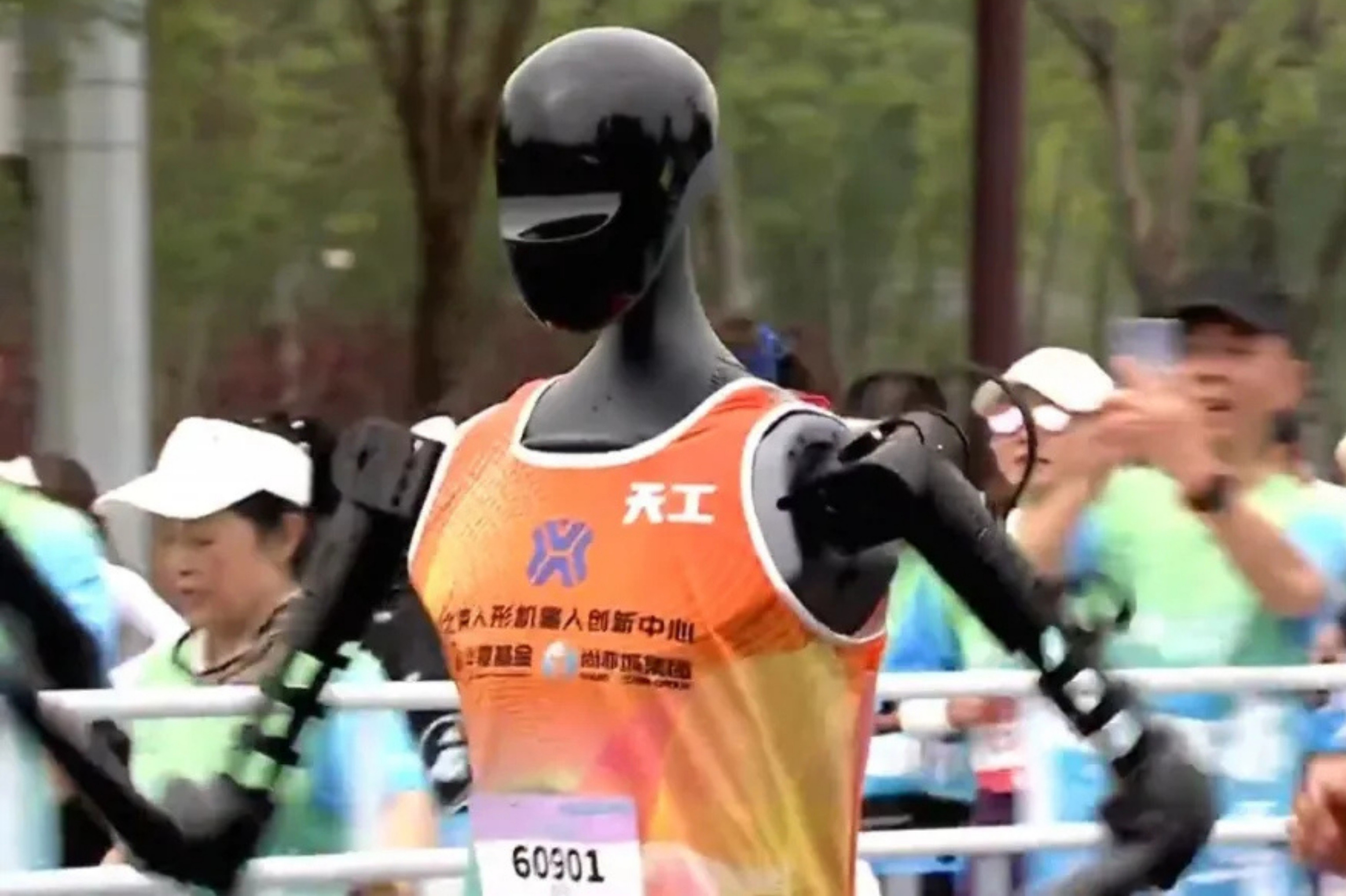 Powering the Robot Revolution: How High-Performance Lubricants Like XiaoYiChong Power the Future of Robotics