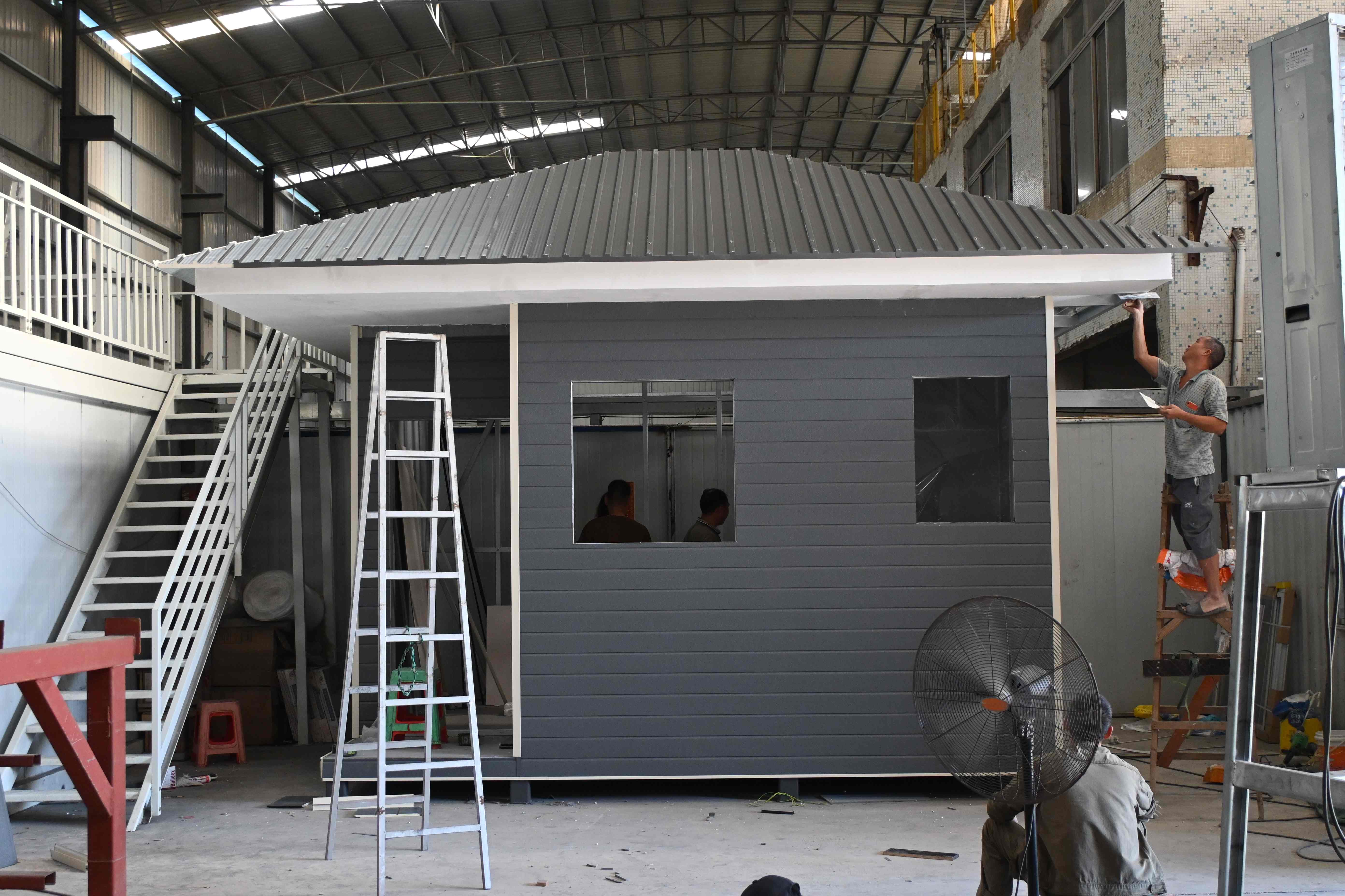 Light steel structure decoration