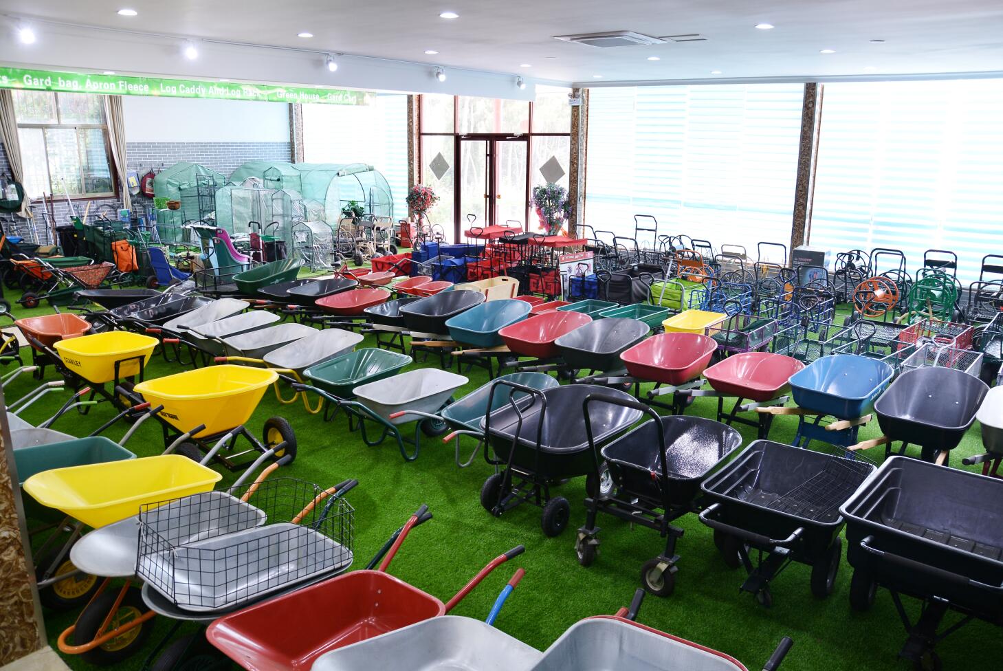 QINGDAO OUTREACH METAL PRODUCTS CO,,LTD