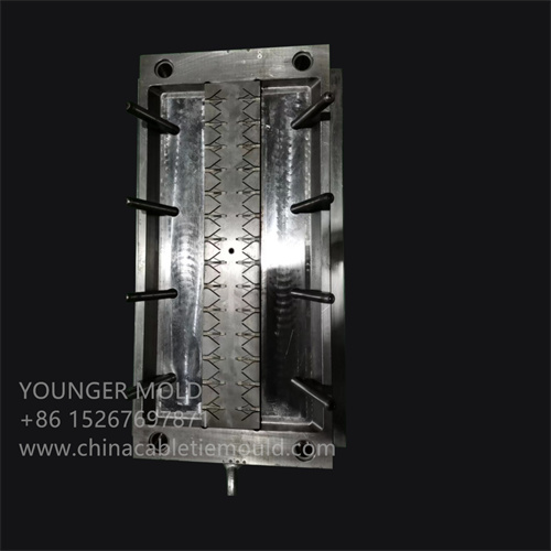 wall plug mould