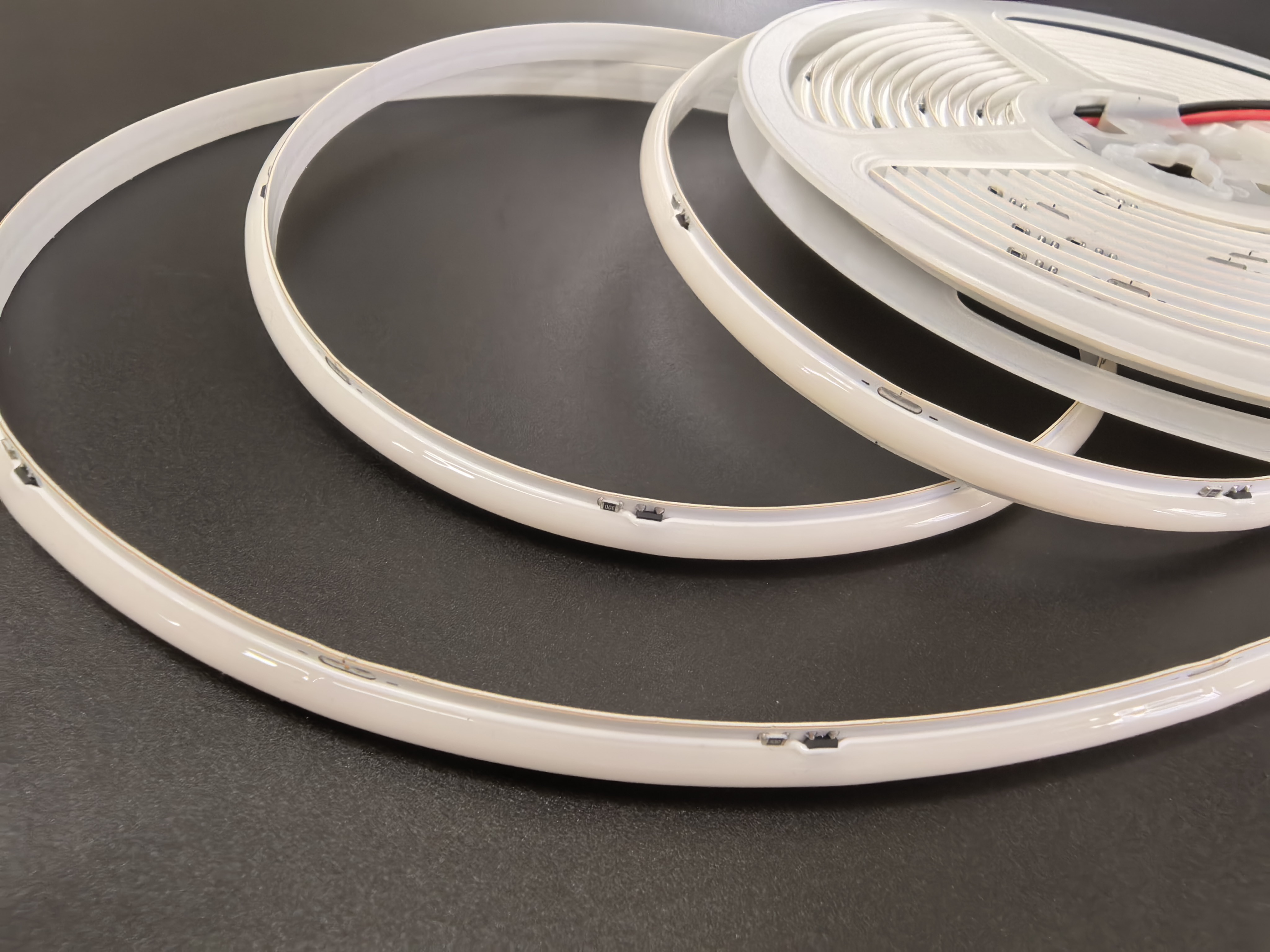 No voltage drop FCOB led strip