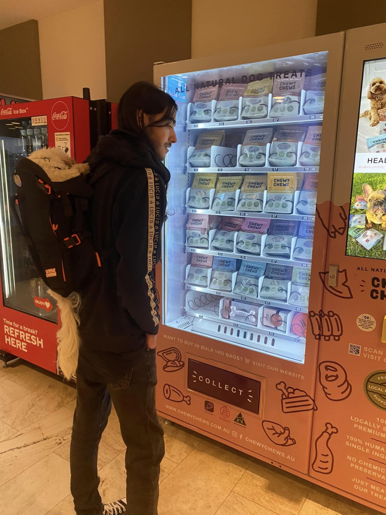 Pet Vending Machine for Dogs and Cats Food Treats Wash Toys in Australia