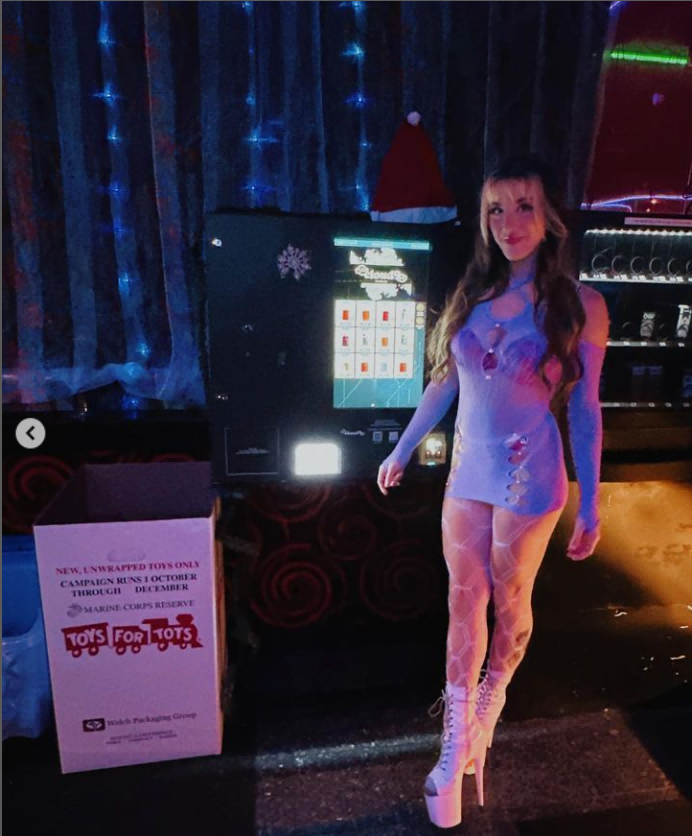 Mini Wall-mounted CBD Vending Machine with Age Scanner for Marijuana Hemp Cannabis
