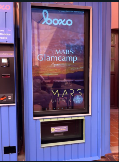 Outdoor Combo Vending Machine with Weatherproof Shelter High Value for Street Food Snacks