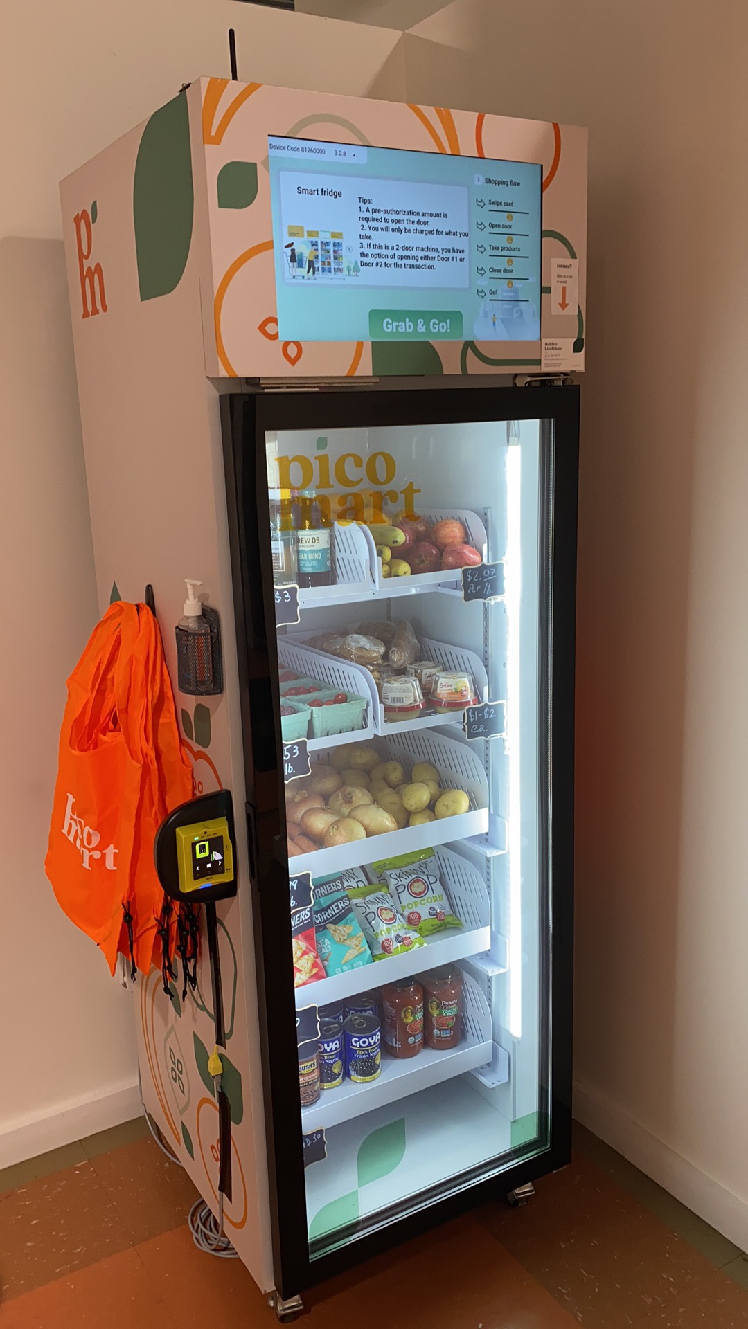 Smart Fridge Single Door Vending Machine with Weight Sense Technology in Spain