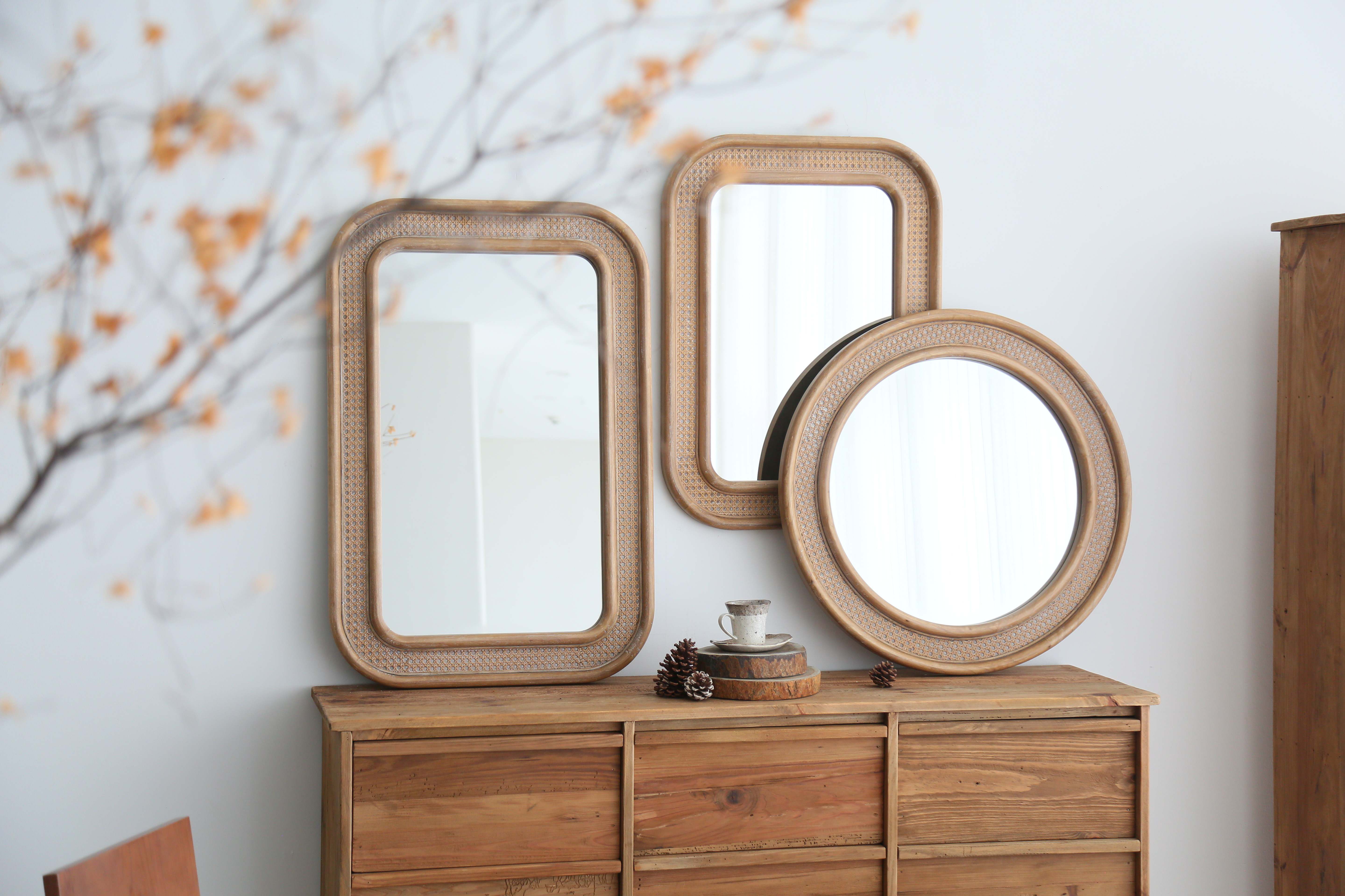 big sunburst mirror,rattan mirror frame of Boho-Chic Rattan Abaca Sunburst Wall Mirror three types comparison