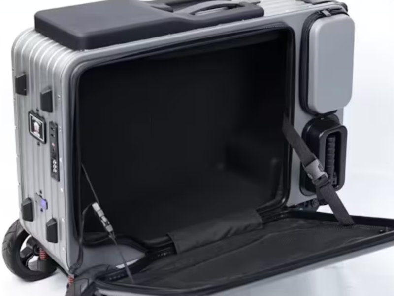 An Open Elala P28 Electric Suitcase